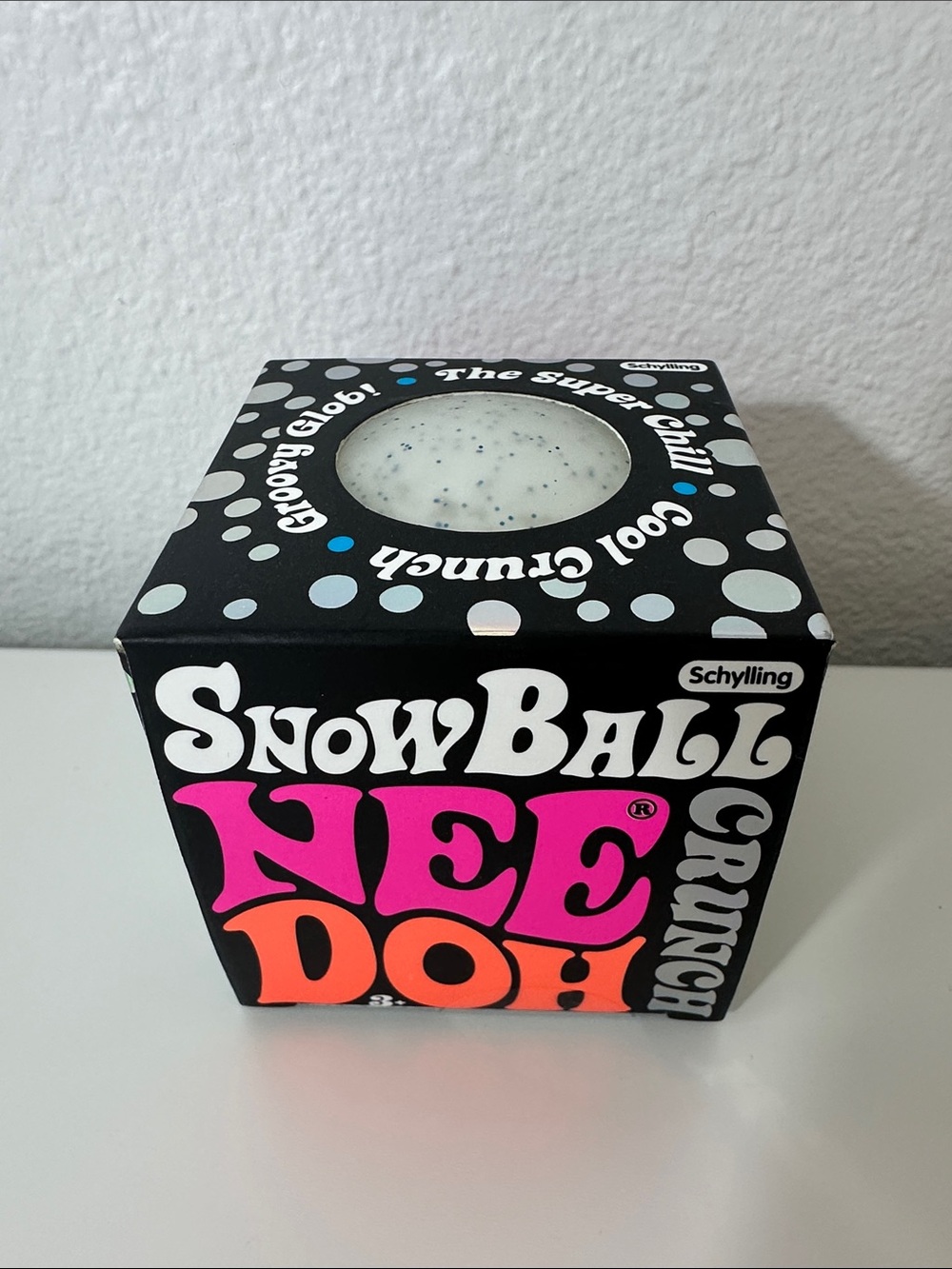 NeeDoh SnowBall Crunch Stress Sensory Fidget Ball NEW Groovy Glob, Ultra RARE!